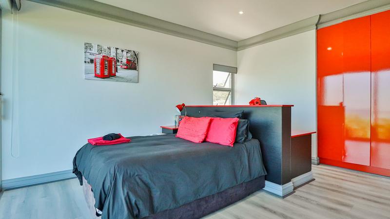 4 Bedroom Property for Sale in Pinnacle Point Golf Estate Western Cape